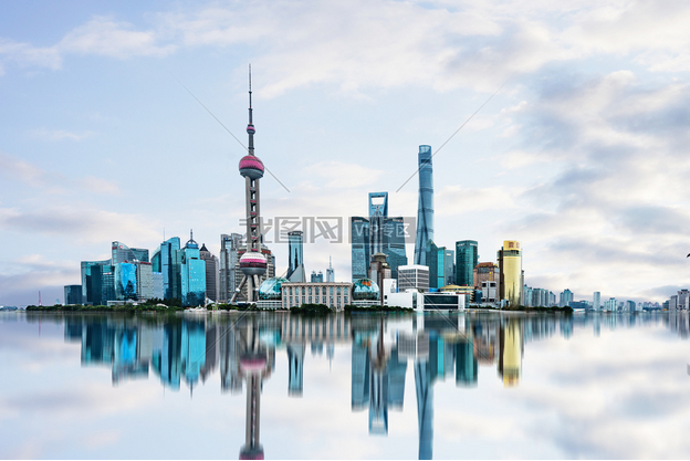 上海东方明珠电视塔上海外滩